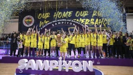 Fenerbahçe Alagöz Holding şampiyon!