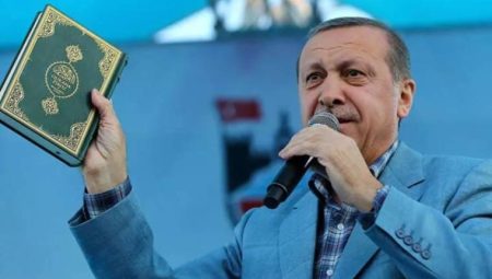 Kuran ile meydan meydan gezen Erdoğan, Kılıçdaroğlu’nu mezhep istismarı yapmakla suçladı