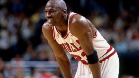 Michael Jordan’ın 1998 NBA Finalleri’nden ayakkabıları açık artırmada!