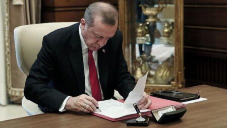 Resmi Gazete’de yayımlandı: Erdoğan’dan gece yarısı çok sayıda atama ve vazifeden alma!