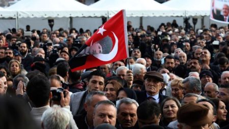 Alman basını: Türk halkı, yöneticisini emekliliğe sevk edebilir