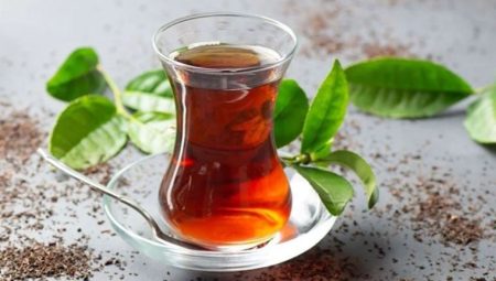 ‘Aşırı sıcak çay, ağız bölgesi kanser riskini artırıyor’