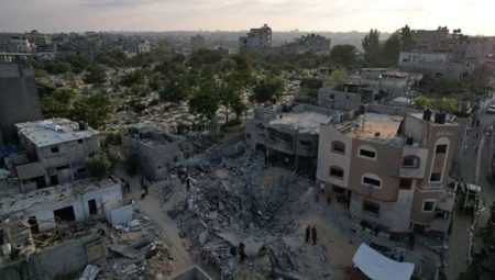 Ateşkesin birinci 24 saatinde İsrail ordusu bir roketin fırlatıldığı Gazze’yi vurdu
