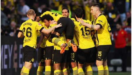 Bundesliga’da Dortmund tepe takibini sürdürdü! Borussia Dortmund 5 – 2 Mönchengladbach (Maç sonucu)