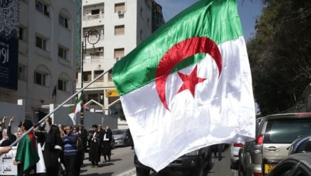 Cezayir, İsrail’in üyeliği nedeniyle PAB Küme Başkanlığı’ndan çekildi