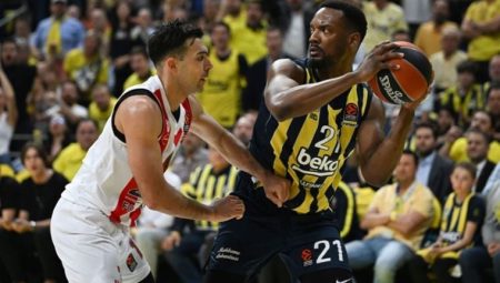 Fenerbahçe Beko’lu basketbolcu Dyshawn Pierre’den taraftara ileti
