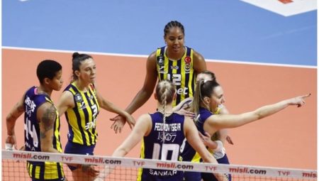 Fenerbahçe Opet, Sultanlar Ligi Final serisinde Eczacıbaşı Dynavit’i mağlup etti