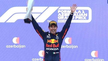 Formula 1 Azerbaycan ayağındaki sprint yarışında Perez birinci oldu