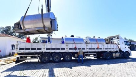 Hataylı süt üreticilerine İzmir’den tank dayanağı