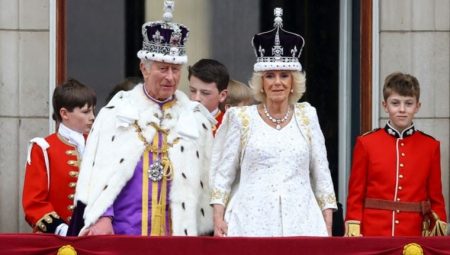 İngiltere Hükümdarı III. Charles’ın taç giyme merasiminde Şampiyonlar Ligi müziği çalındı