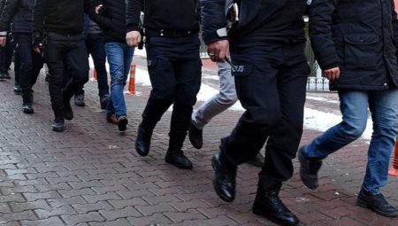 İstanbul merkezli 9 vilayette FETÖ operasyonu: 15 gözaltı
