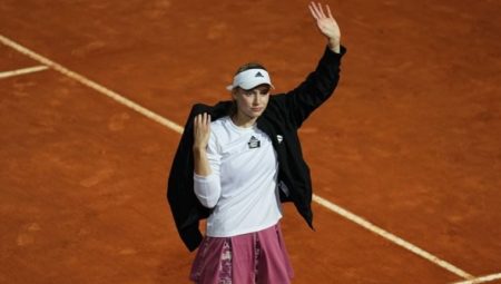 Roma Açık Tenis Turnuvası’nda Swiatek şoku!