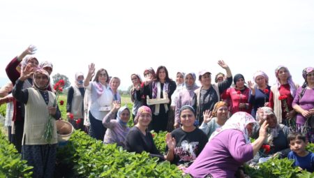 Selvi Kılıçdaroğlu Aydın’da bayan üreticilerle buluştu