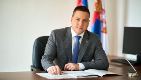 Sırbistan Eğitim Bakanı Branko Ruziç istifa etti