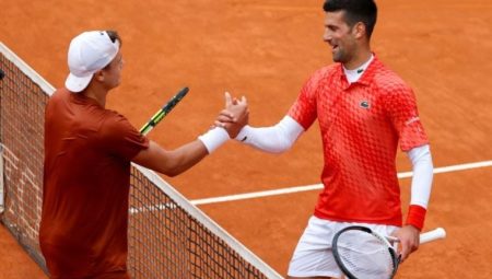 Sırp tenisçi Novak Djokovic’ten Roma Açık’a erken veda