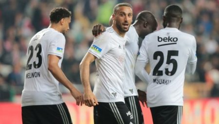 Son Dakika: Beşiktaş’tan Cenk Tosun’a yeni mukavele