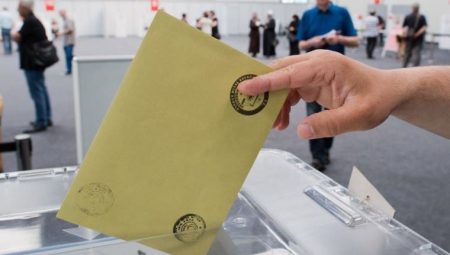 Yurtdışında ve gümrük kapılarında ikinci cins için oy verme süreci başlıyor